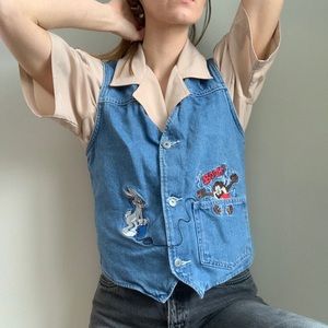 3/$20 Vintage Looney Tunes Embroidered Denim Vest
